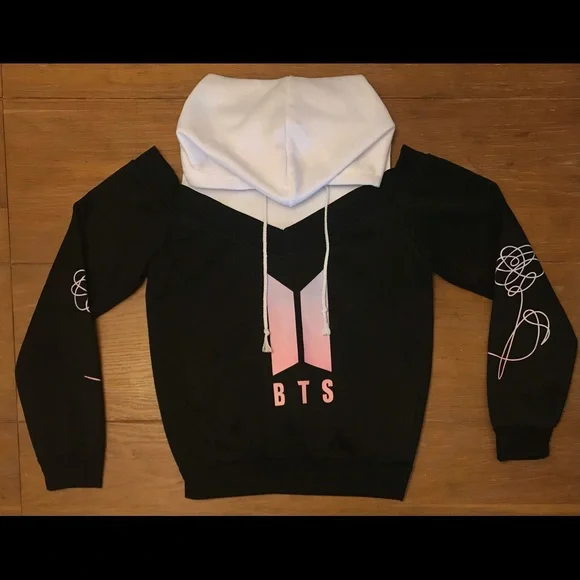 Off shoulder hoodie bts deals